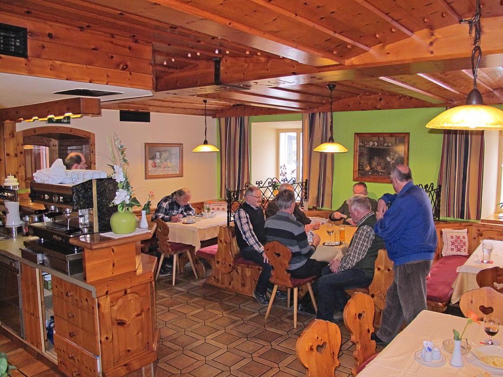 Hotel Restaurant Zum Schwan Schwanberg Oda fotoğraf