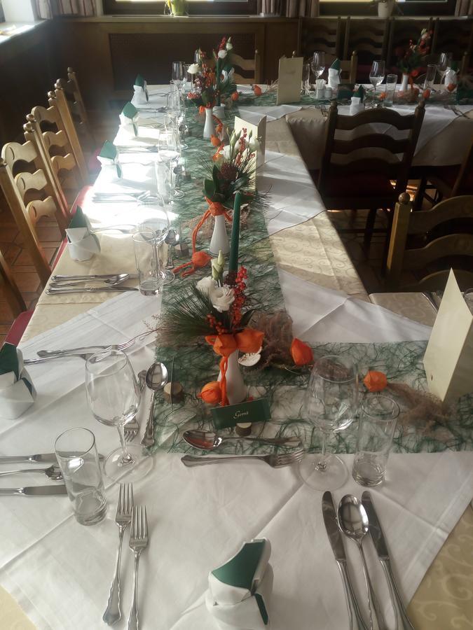 Hotel Restaurant Zum Schwan Schwanberg Dış mekan fotoğraf