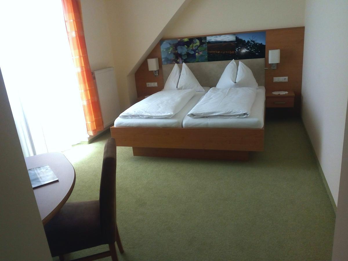Hotel Restaurant Zum Schwan Schwanberg Dış mekan fotoğraf